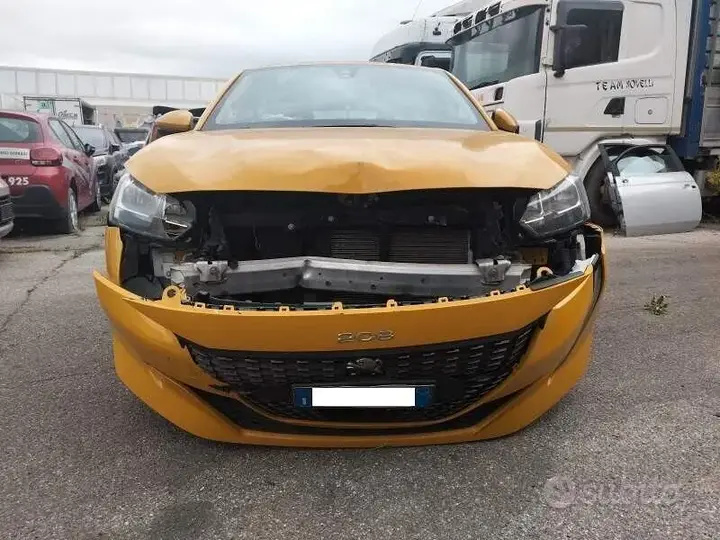 Peugeot 208 2020 photo 3