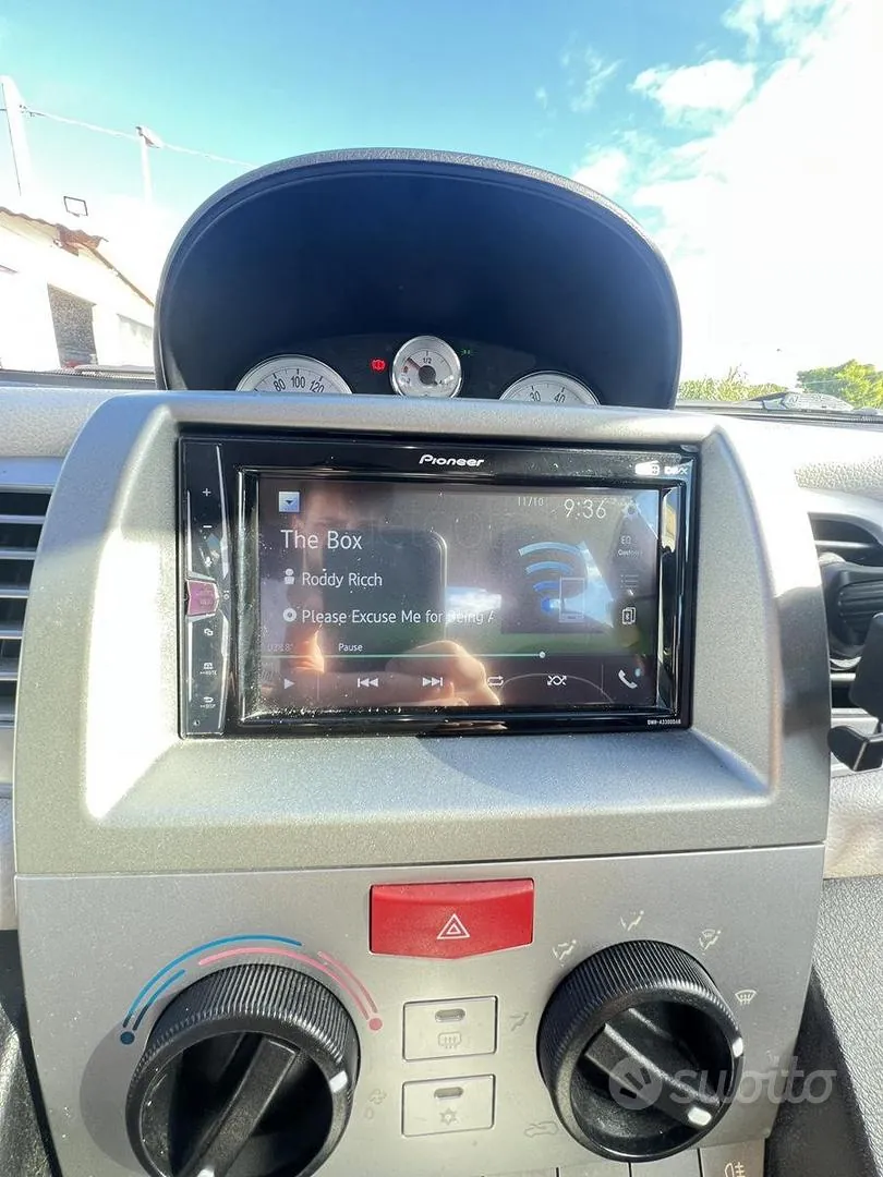 Lancia Ypsilon 2011 photo 4