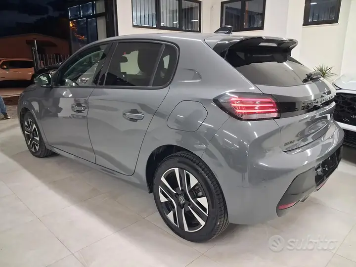 Peugeot 208 2025 photo 4