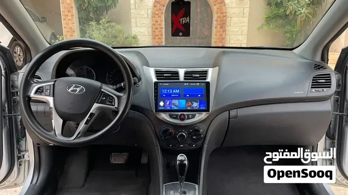 Hyundai Accent 2012 photo 3