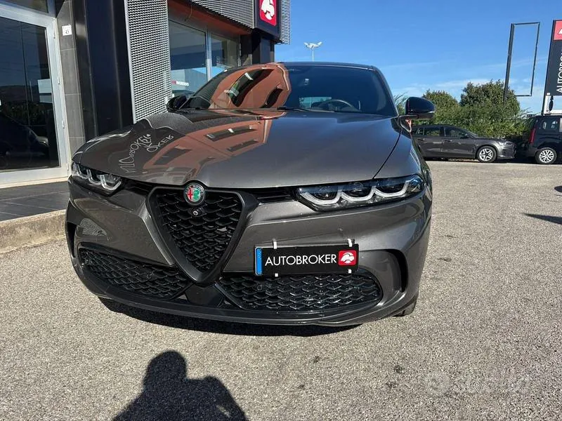 Alfa Romeo Tonale 2025 photo 3