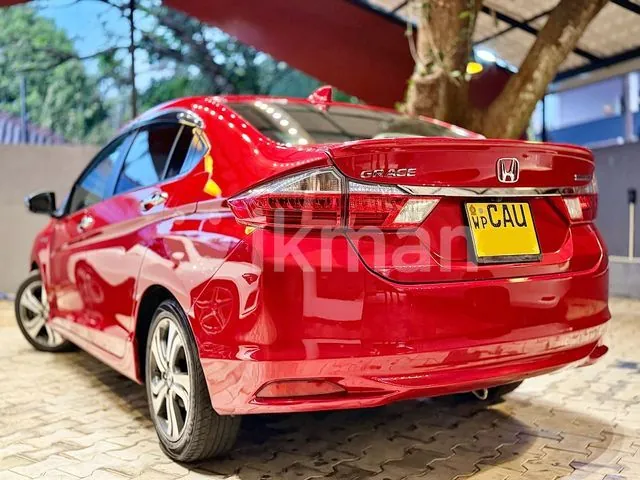 Honda Grace 2017 photo 2