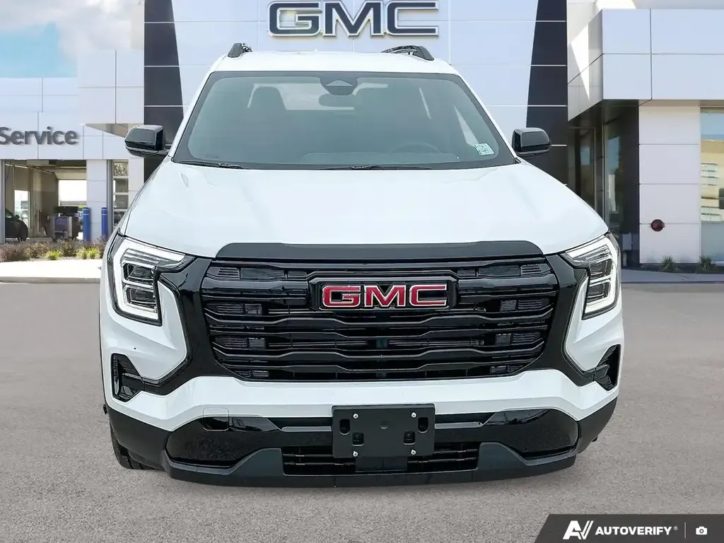 GMC Terrain 2026 photo 2