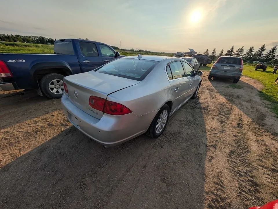 Buick Lucerne 2010 photo 4
