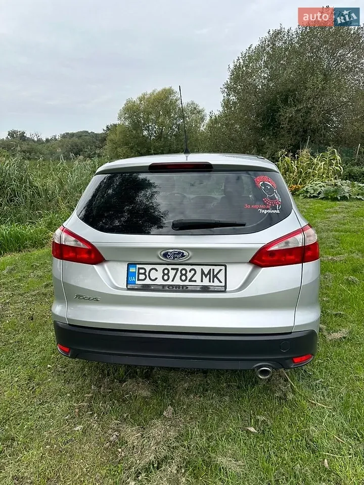 Ford Focus 2012 photo 5