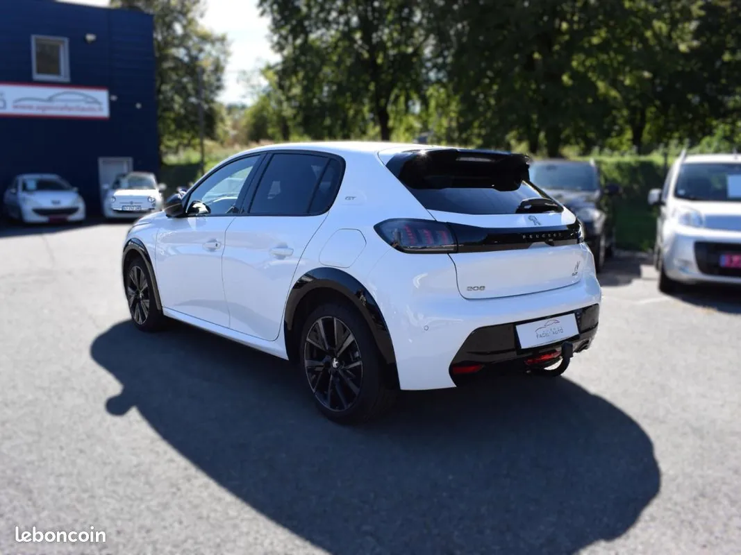 Peugeot 208 2023 photo 3