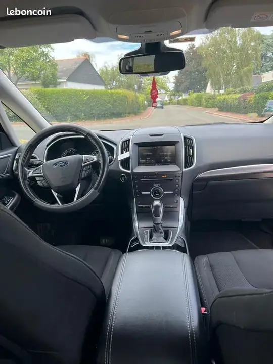 Ford S-Max 2015 photo 3