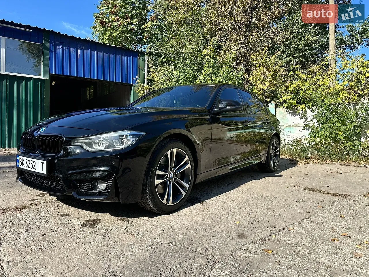 BMW 3 Series 2015 photo 2