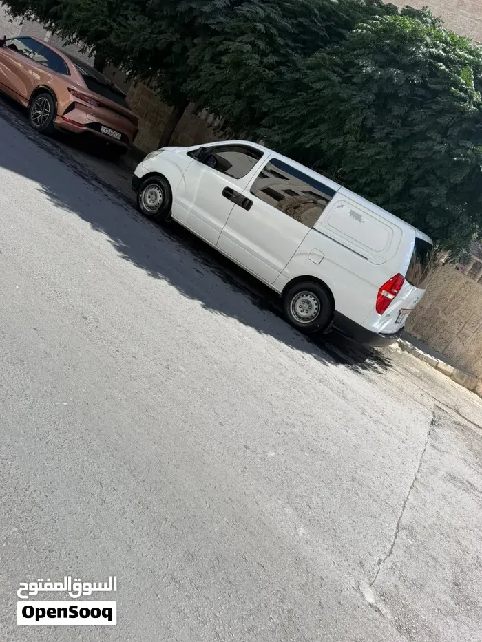 Hyundai H1 2008 photo 2