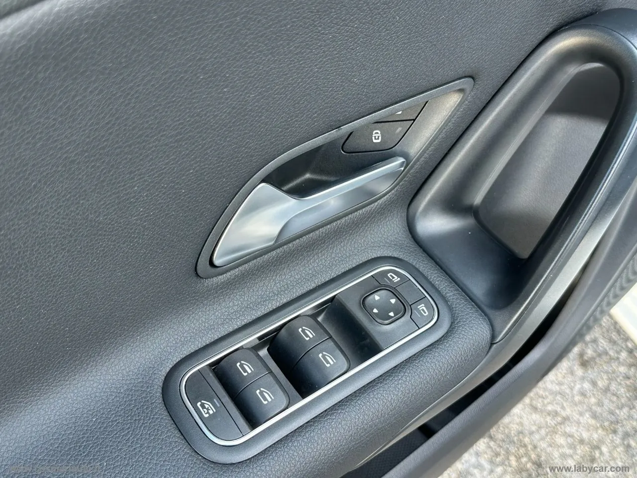 Mercedes-Benz A 160 2020 photo 3