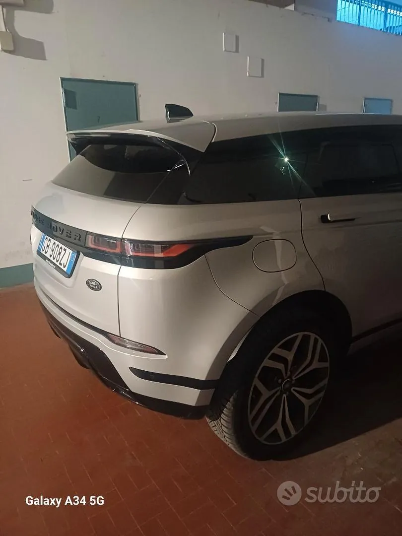 Land Rover Range Rover Evoque 2020 photo 3