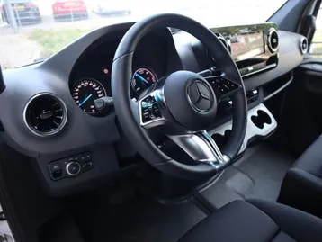 Mercedes-Benz Esprinter 2026 photo 3