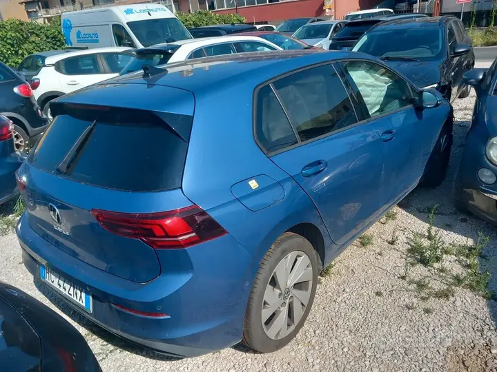 Volkswagen Golf 2026 photo 3