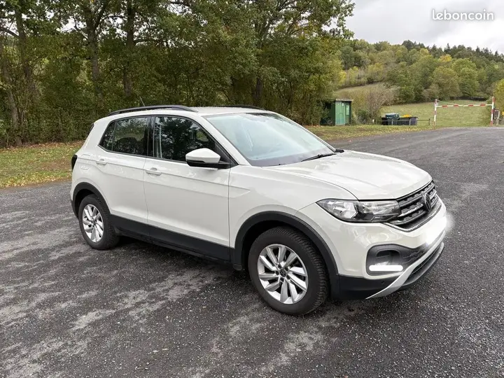 Volkswagen T-Cross 2023 photo 2