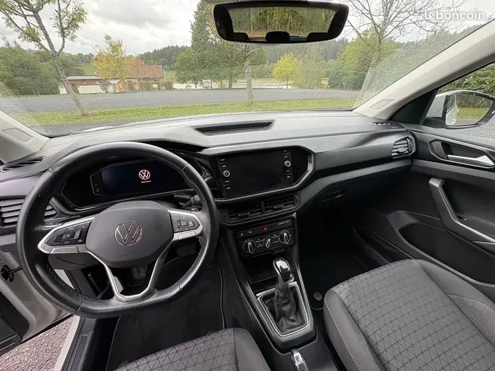 Volkswagen T-Cross 2023 photo 3