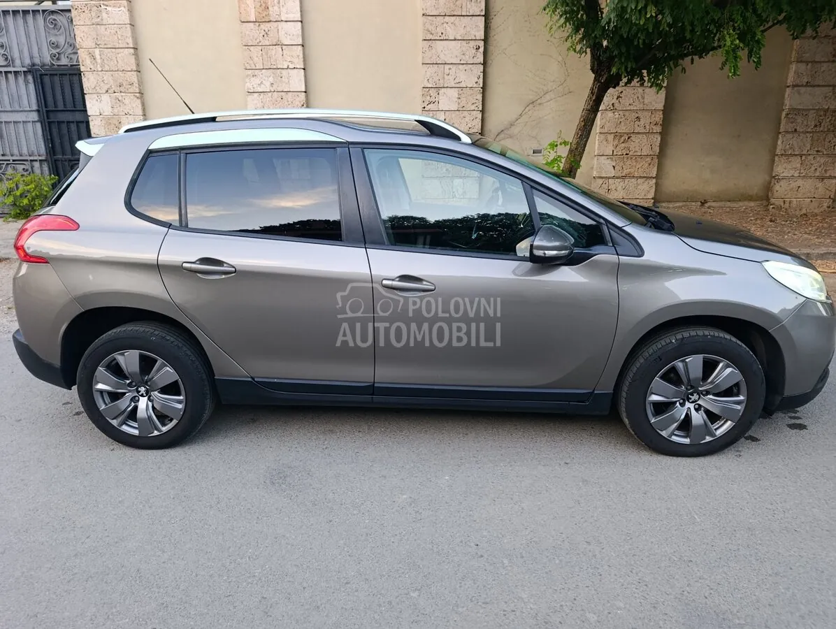 Peugeot 2008 2013 photo 4
