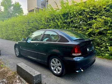 BMW 318 2005 photo 2