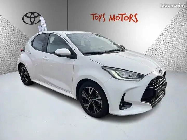 Toyota Yaris 2025 photo 3