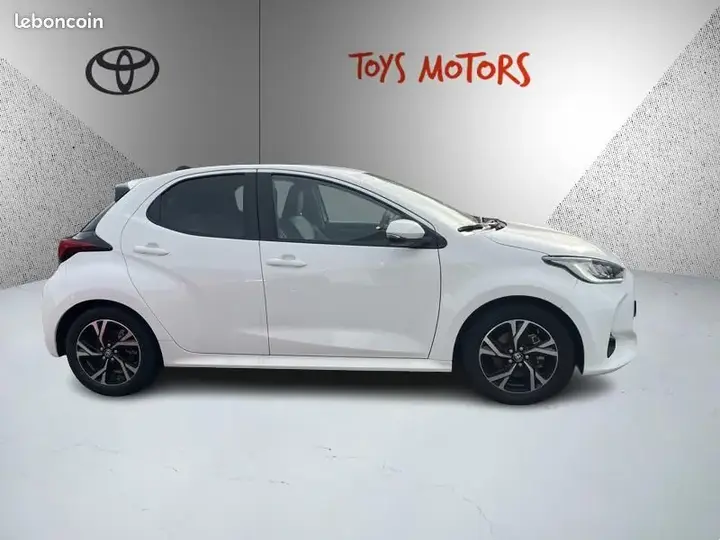Toyota Yaris 2025 photo 4
