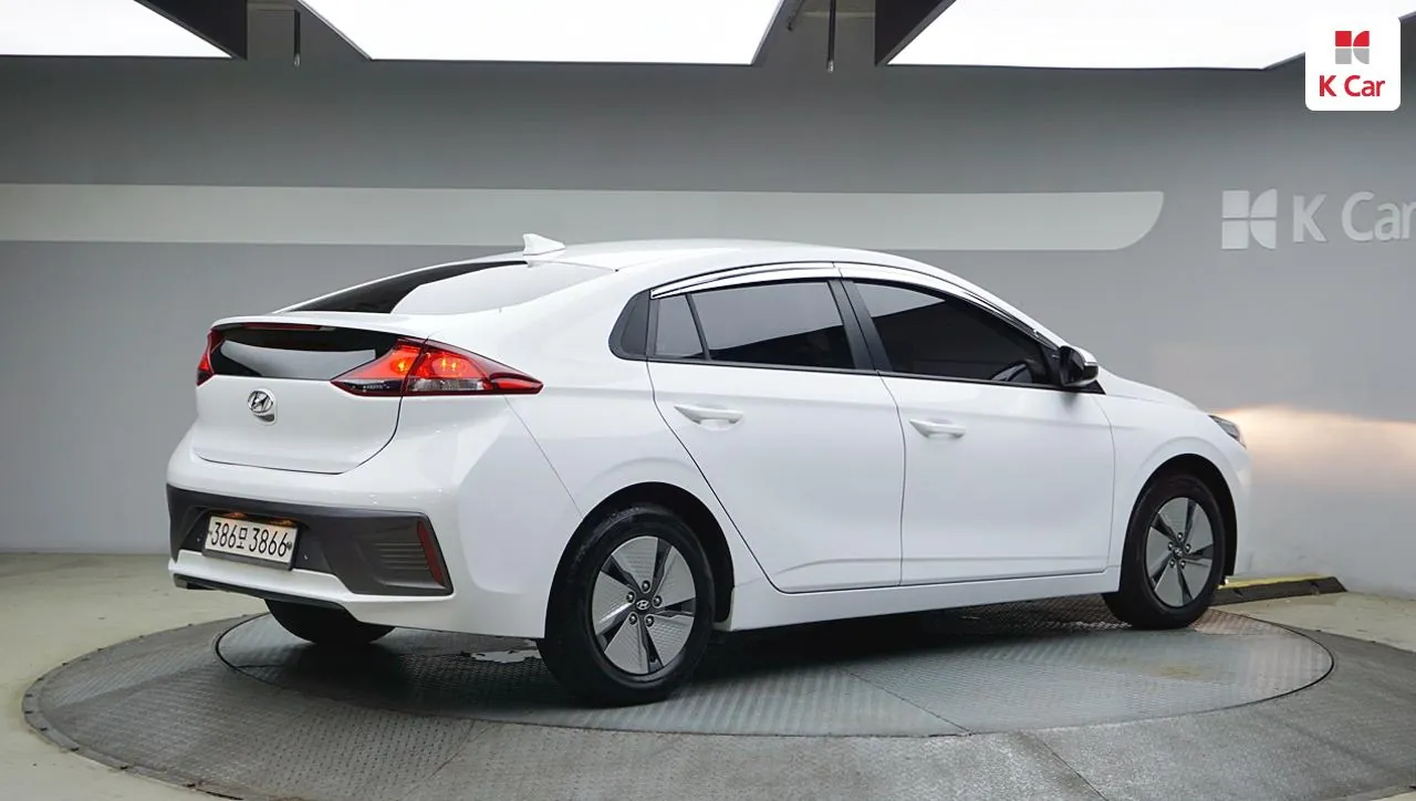 Hyundai The New Ionik Hybrid 2020 photo 4