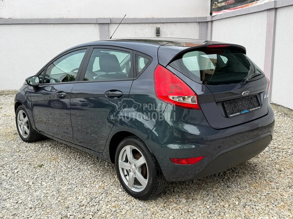 Ford Festiva 2011 photo 5