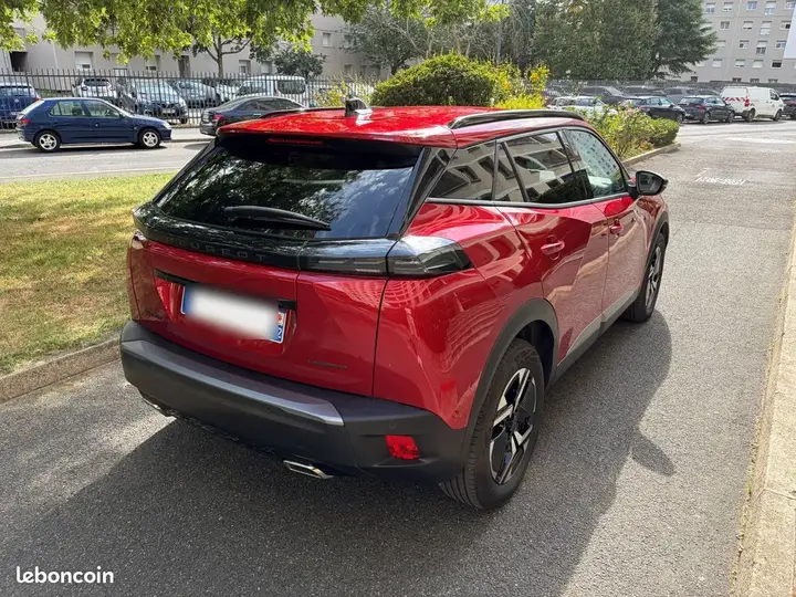 Peugeot 2008 2024 photo 2