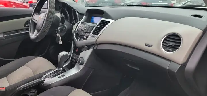 Chevrolet Cruze 2015 photo 4