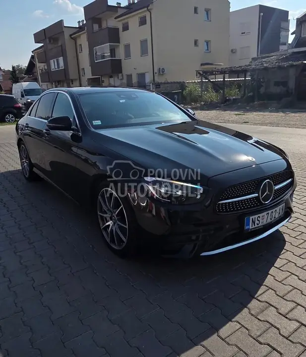 Mercedes-Benz E 220 2022 photo 3