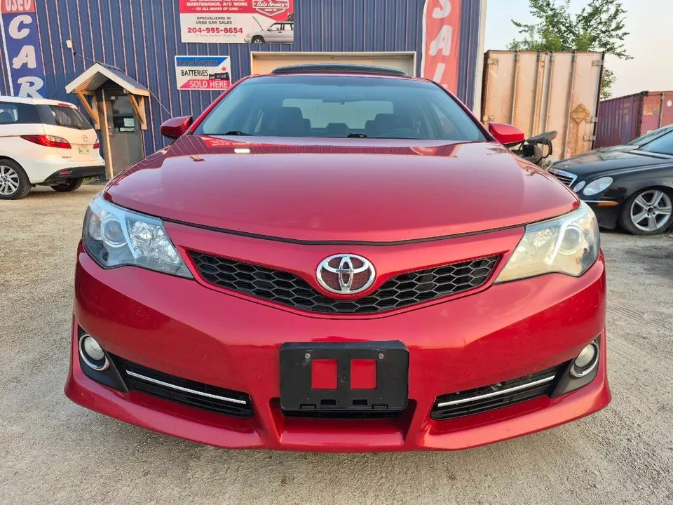Toyota Camry 2014 photo 2