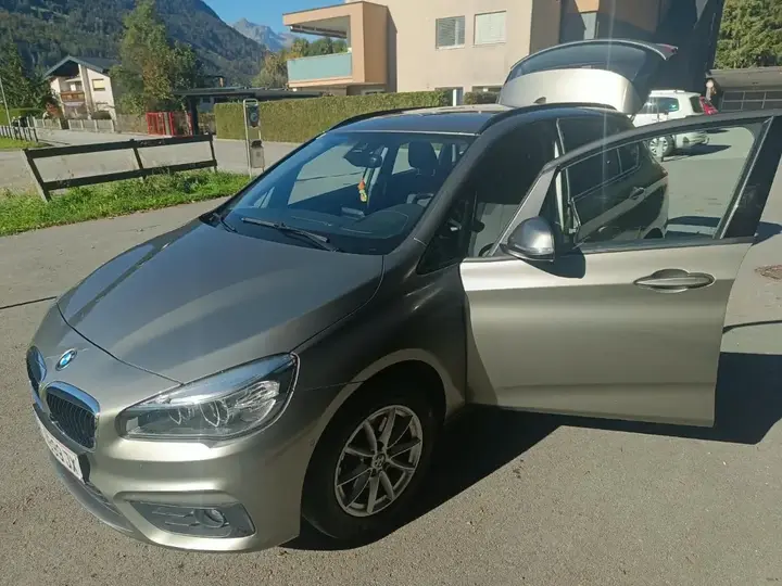 BMW 2 Series 2017 photo 2