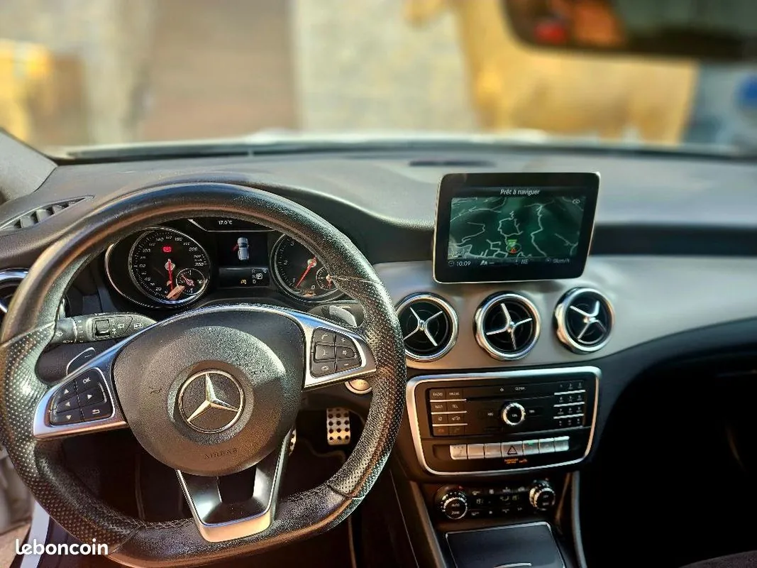Mercedes-Benz Gla 2018 photo 2