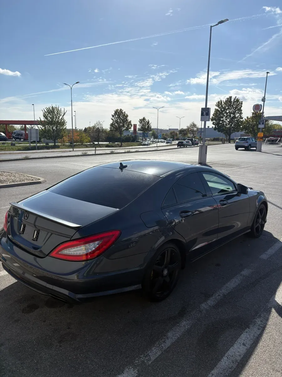 Mercedes-Benz Cls-Class 2012 photo 3