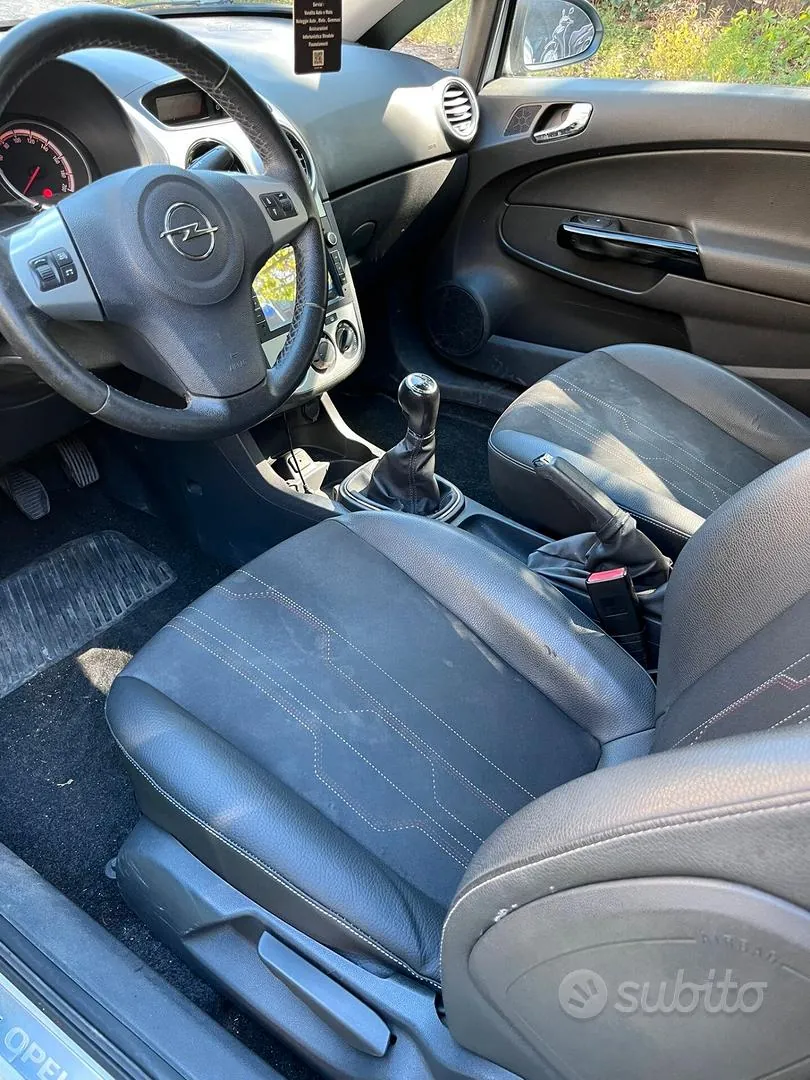 Opel Corsa 2012 photo 3