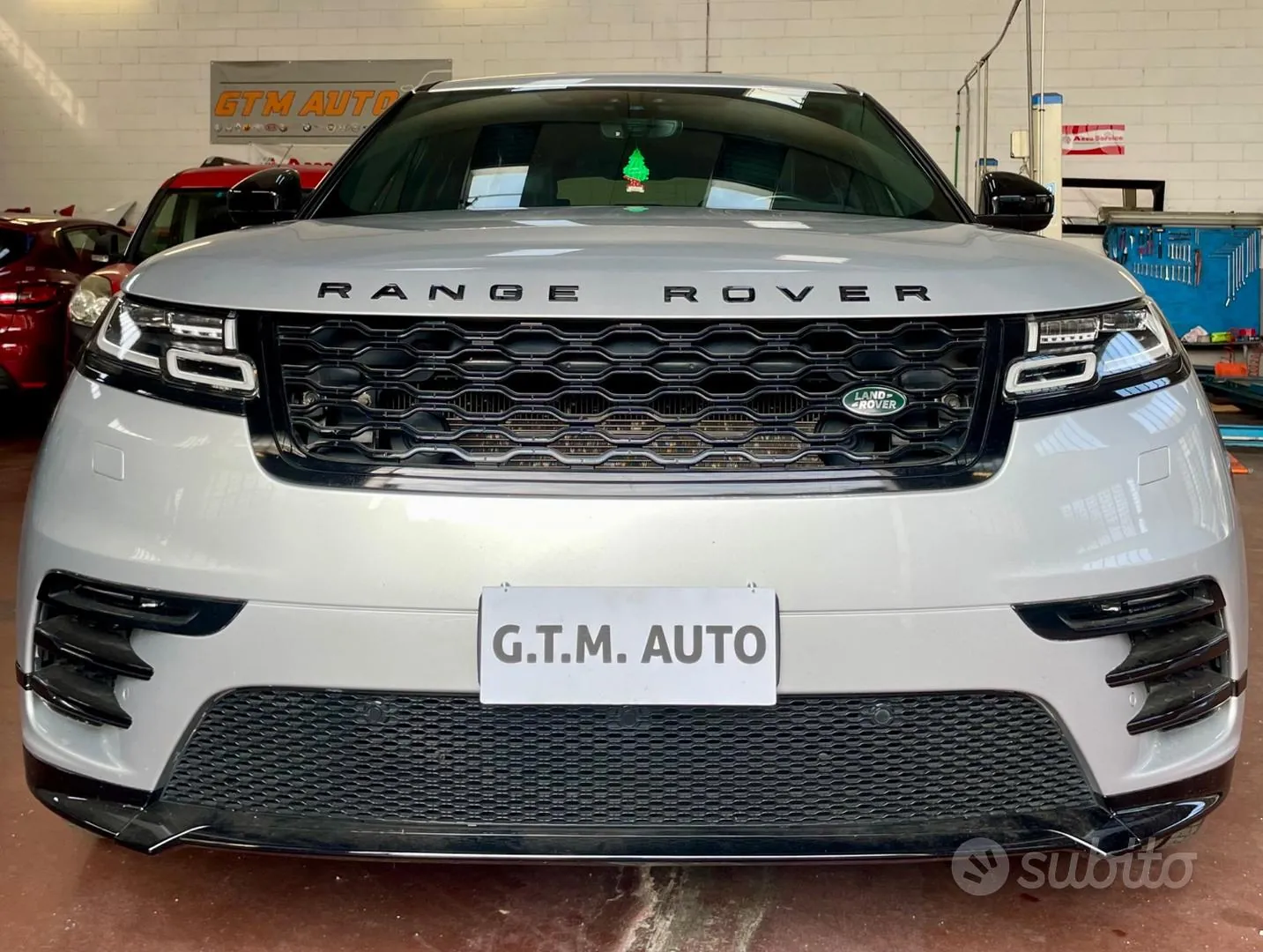 Land Rover Range Rover Velar 2019 photo 2