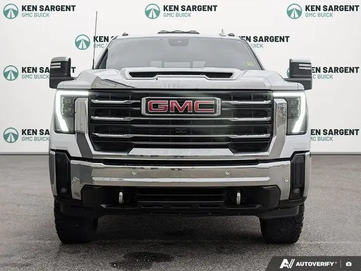 GMC Sierra 2500Hd 2024 photo 3