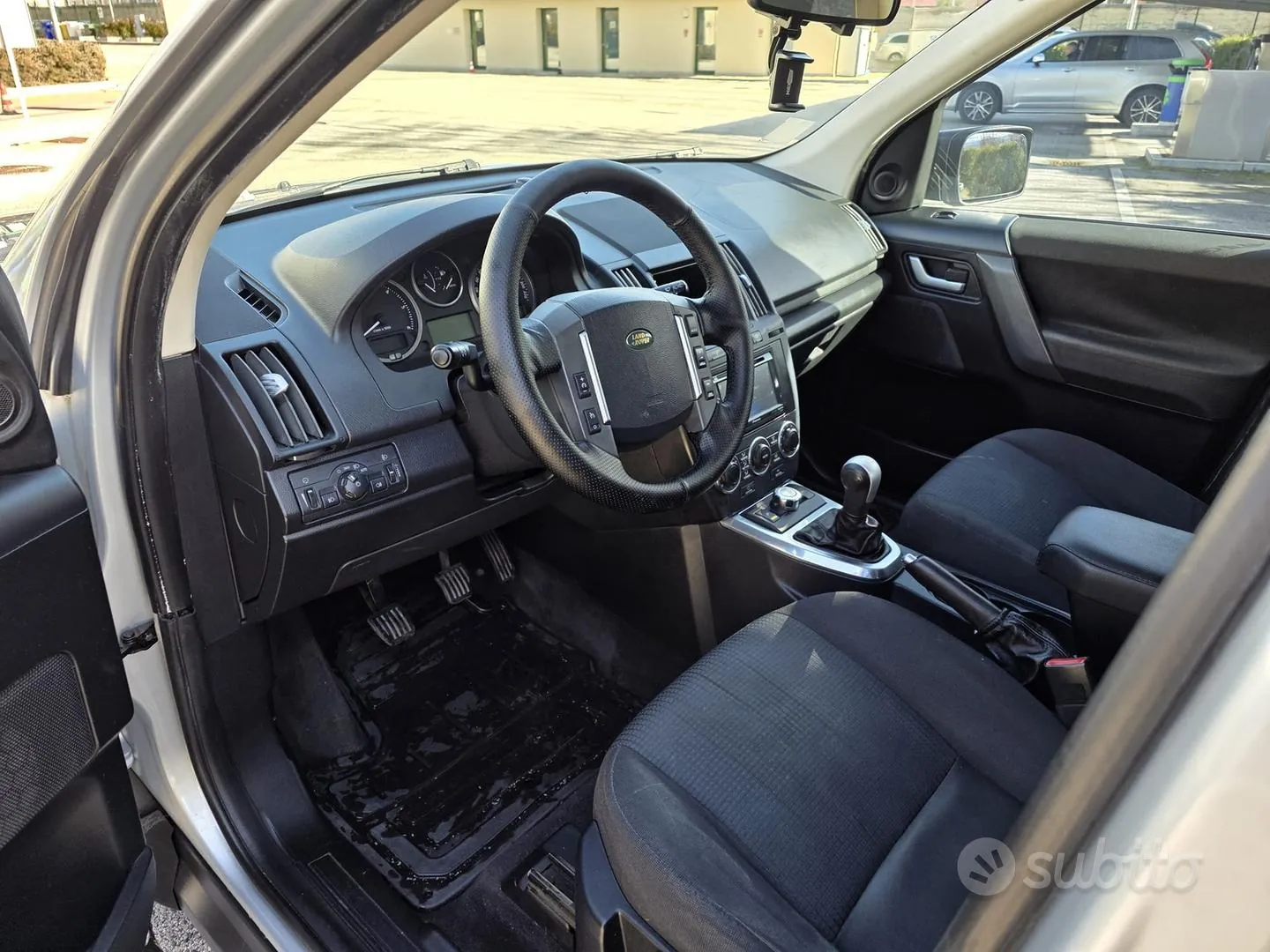 Land Rover Freelander 2009 photo 5