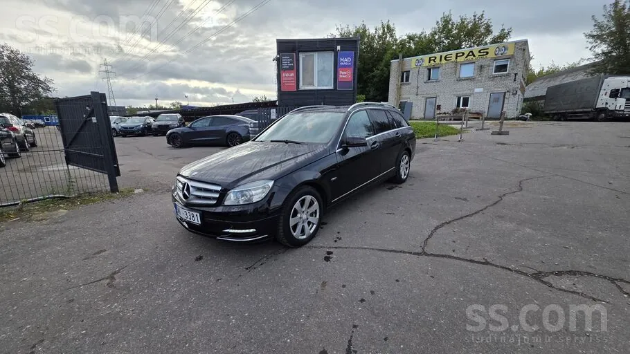 Mercedes-Benz C250