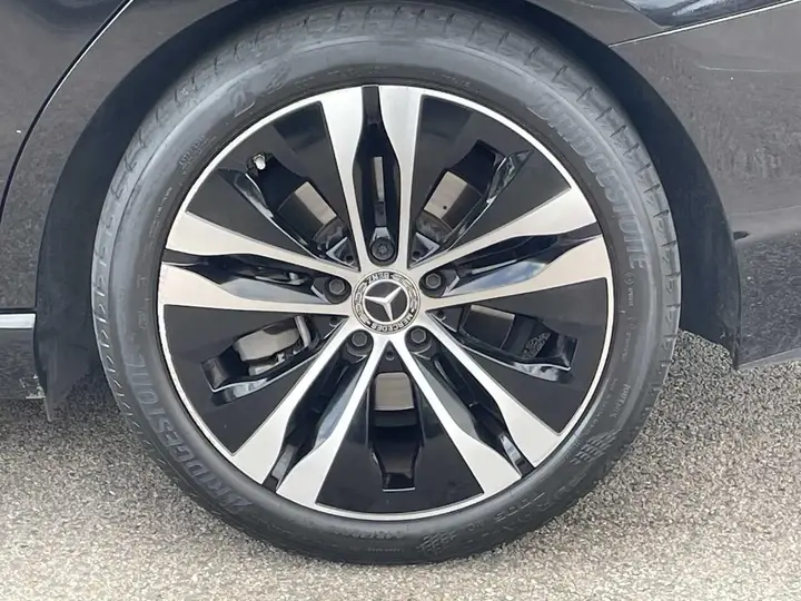 Mercedes-Benz C-Class 2023 photo 3
