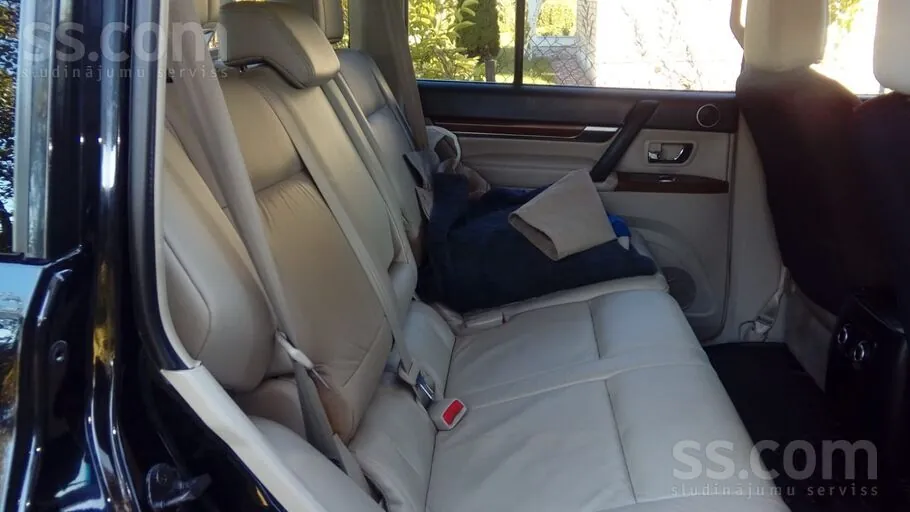 Mitsubishi Pajero 2007 photo 2
