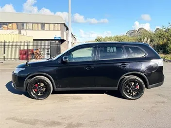 Mitsubishi Outlander 2014 photo 5