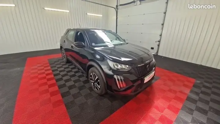 Peugeot 2008 2024 photo 3