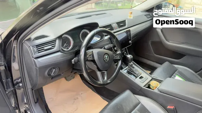 Skoda Superb 2019 photo 3