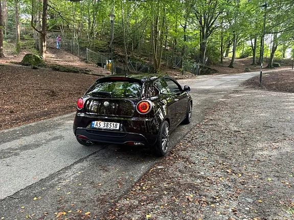 Alfa Romeo Mito 2010 photo 4