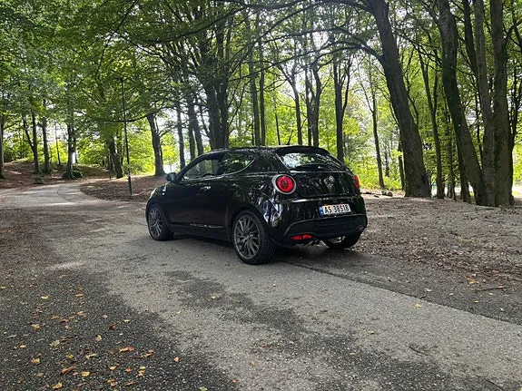 Alfa Romeo Mito 2010 photo 2