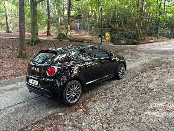 Alfa Romeo Mito 2010 photo 5