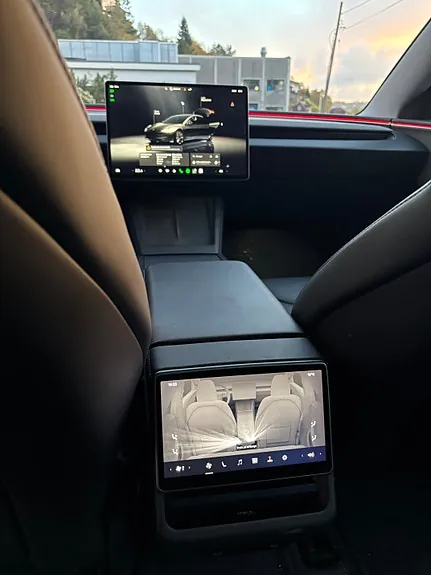 Tesla Model 3 2024 photo 5