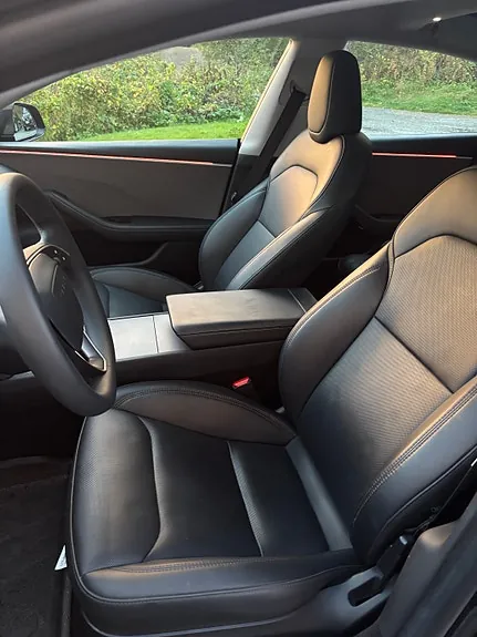 Tesla Model 3 2024 photo 4