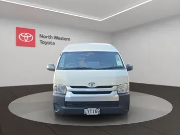 Toyota Hiace 2019 photo 3