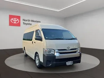 Toyota Hiace 2019 photo 2