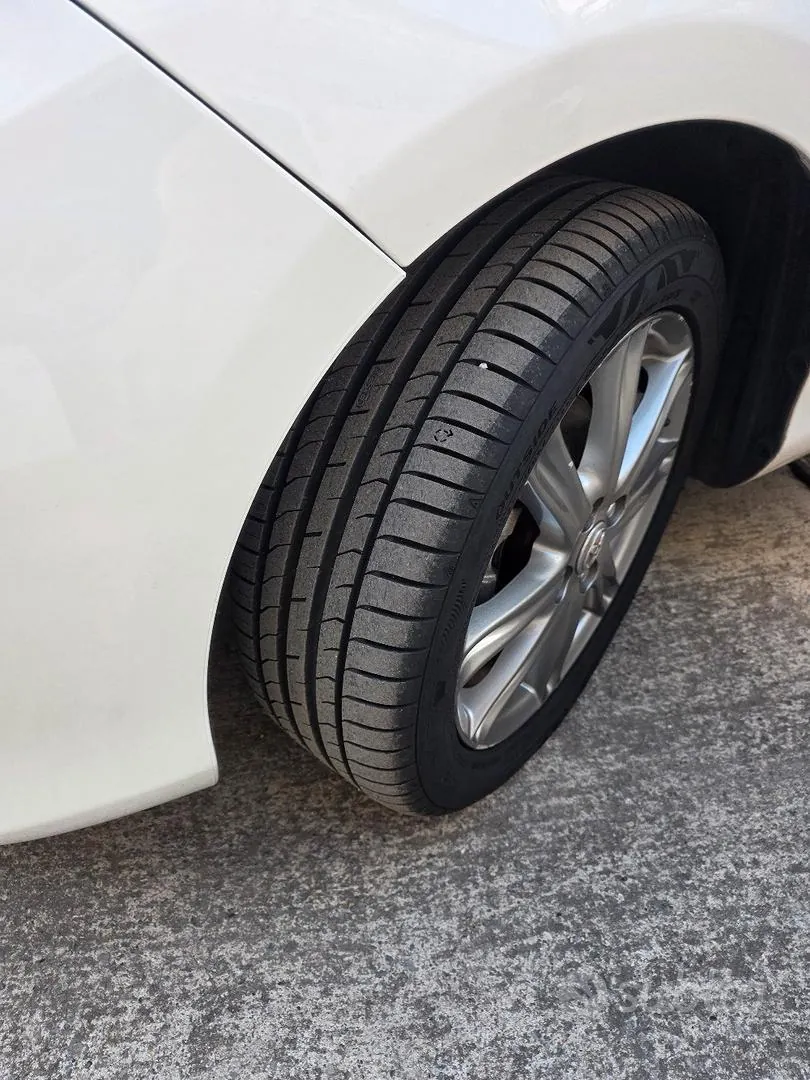 Toyota Yaris 2012 photo 5